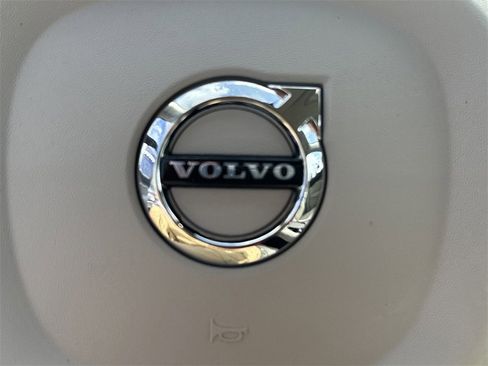 New 2025 Volvo XC90 B6 Plus w/ Protection Package Premier image 20