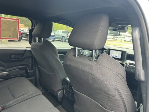 Used 2025 Toyota 4Runner SR5 image 22