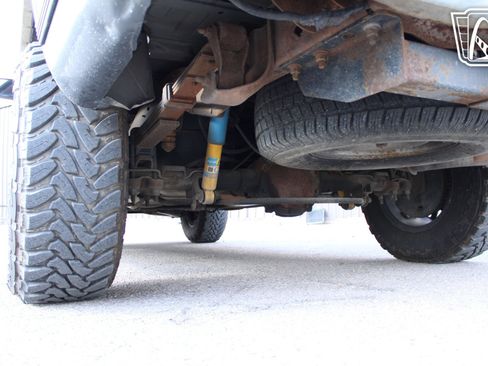 Used 1999 Chevrolet Tahoe Z71 w/ Preferred Equipment Group image 9