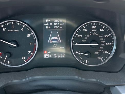 Used 2025 Subaru Crosstrek 2.0i Premium image 14