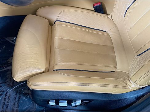 Used 2020 BMW 530e xDrive image 13