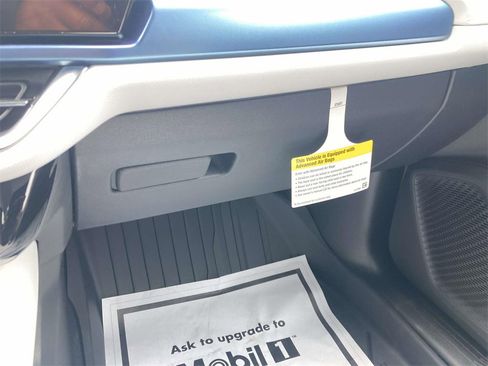 New 2026 Chevrolet Equinox EV LT image 24