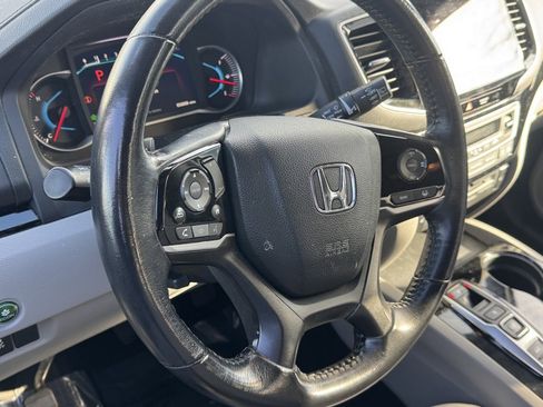 Used 2022 Honda Pilot Touring image 15