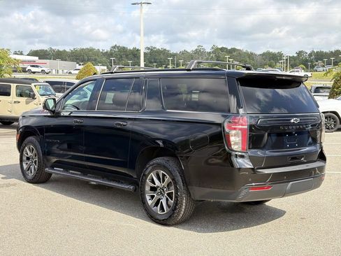 Used 2023 Chevrolet Suburban Z71 w/ Luxury Package AWD/4WD image 3