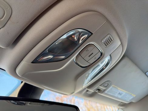 Used 2018 Jeep Compass Latitude w/ Popular Equipment Group image 27