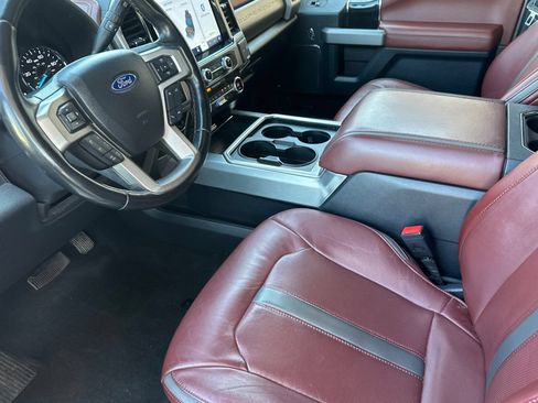 Used 2022 Ford F350 Platinum AWD/4WD image 10