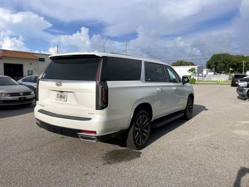 Used 2022 Cadillac Escalade ESV Premium Luxury w/ LPO, Floor Liner Package AWD/4WD image 8