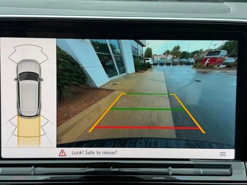 New 2026 Volkswagen Atlas SE image 14