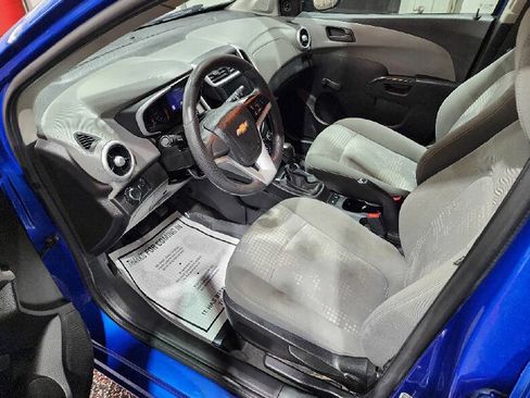 Used 2018 Chevrolet Sonic LS image 9