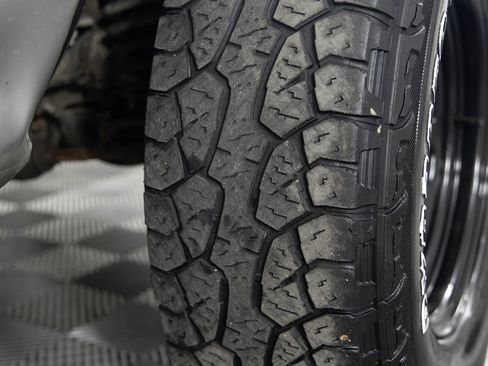 Used 2000 Toyota Tacoma 2WD Regular Cab image 25