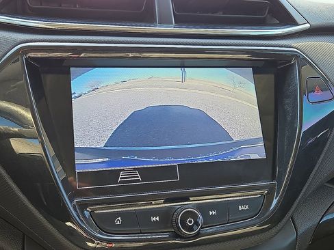 Used 2021 Chevrolet TrailBlazer LT w/ Convenience Package image 28