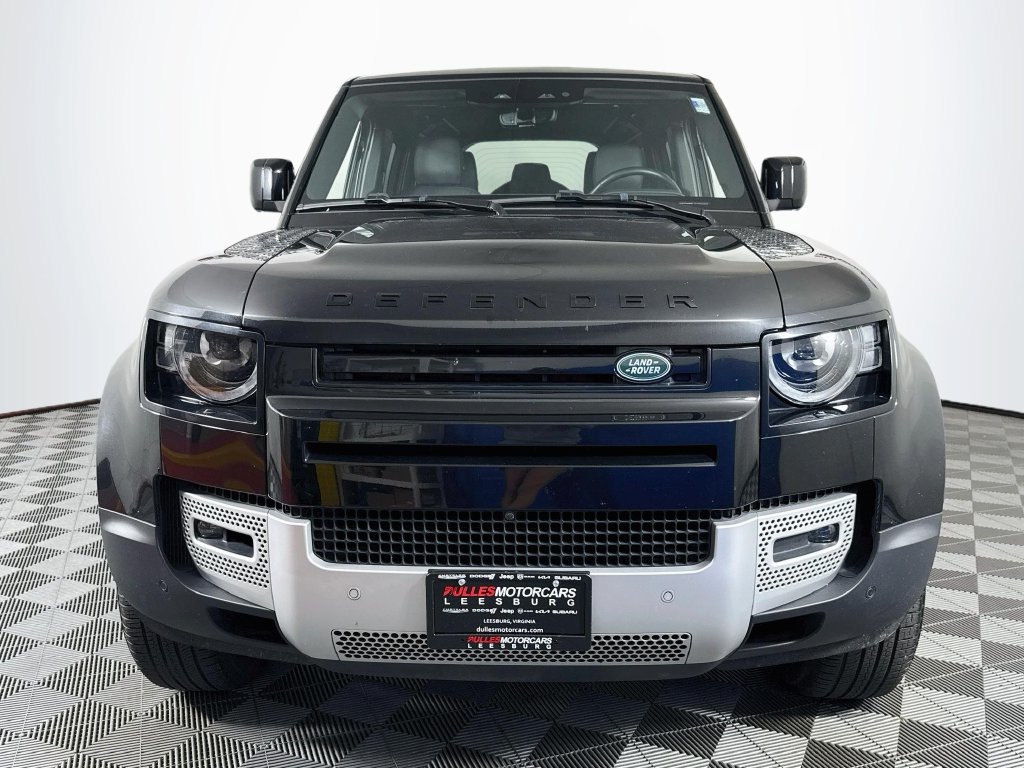 Used 2025 Land Rover Defender 110 S AWD/4WD image 2