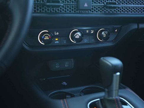 Certified 2026 Honda HR-V Sport image 24