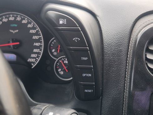 Used 2010 Chevrolet Corvette Coupe w/ Preferred Equipment Group image 20