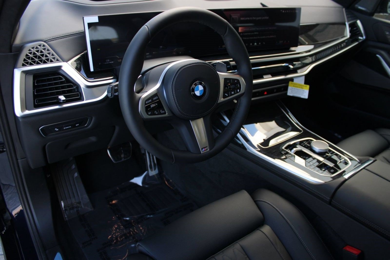 Used 2026 BMW X7 xDrive40i AWD/4WD image 4