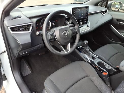 Used 2020 Toyota Corolla SE w/ SE Premium Package image 14