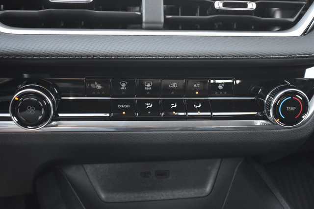 New 2027 Chevrolet Equinox LT w/ Safety and Technology Package FWD image 24