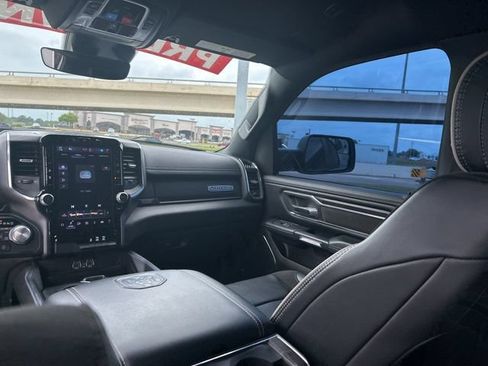Used 2025 RAM 1500 Laramie AWD/4WD image 37