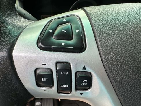 Used 2013 Ford Explorer XLT AWD/4WD image 26