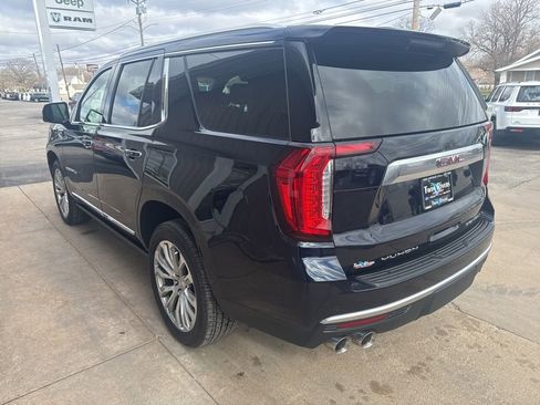 Used 2023 GMC Yukon Denali image 4