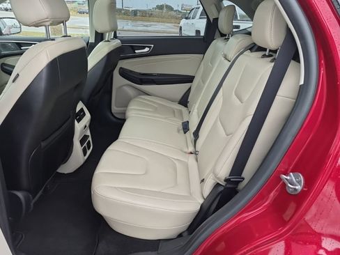 Used 2020 Ford Edge Titanium w/ Equipment Group 301A AWD/4WD image 11