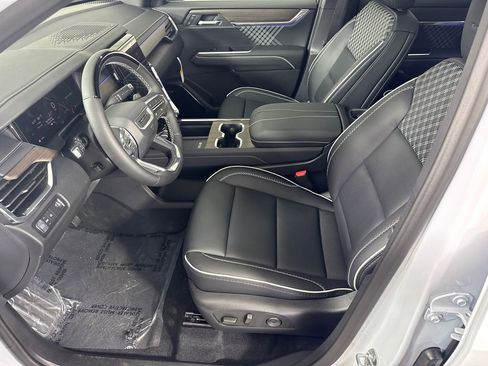 New 2026 GMC Acadia Denali w/ Super Cruise Package image 9