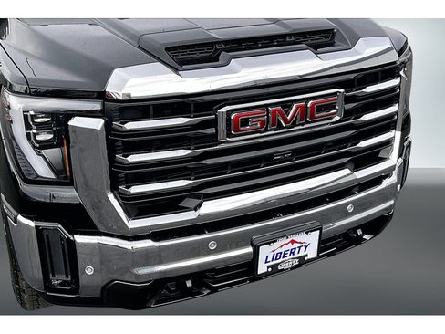 Used 2025 GMC Sierra 2500 SLT w/ SLT Premium Package AWD/4WD image 26