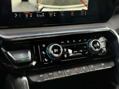 Used 2024 GMC Sierra 1500 Denali w/ Technology Package image 13