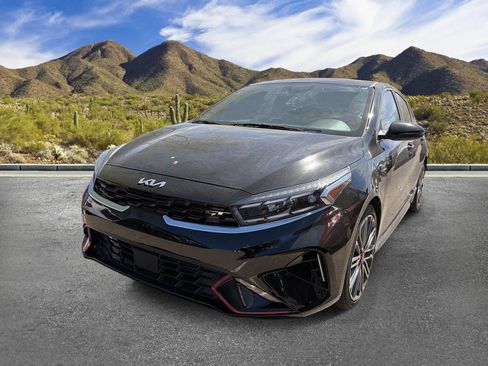 Used 2023 Kia Forte GT w/ GT2 Package FWD image 2