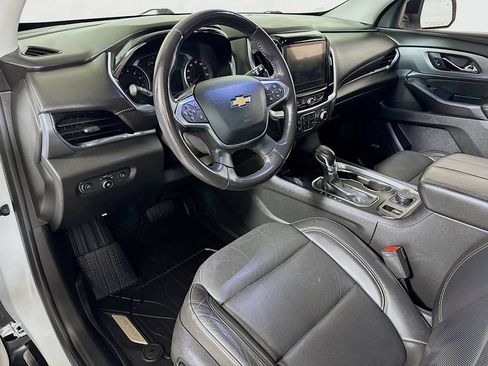 Used 2021 Chevrolet Traverse Premier w/ Redline Edition FWD image 7