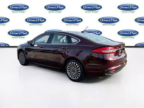 Used 2017 Ford Fusion SE FWD image 5