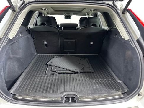 Used 2025 Volvo XC60 B5 Plus w/ Protection Package Premier image 26