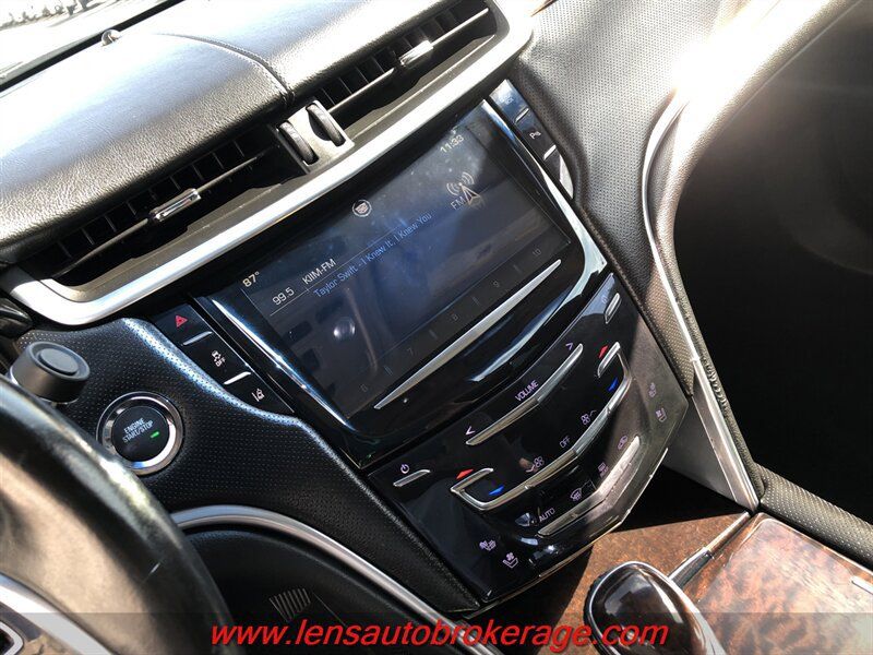 Used 2013 Cadillac XTS Premium FWD image 12