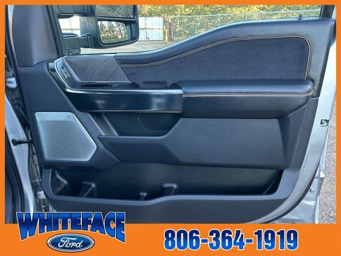 Used 2023 Ford F350 Platinum w/ FX4 Off-Road Package image 46