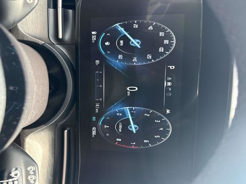 Used 2024 Kia Carnival SX FWD image 34
