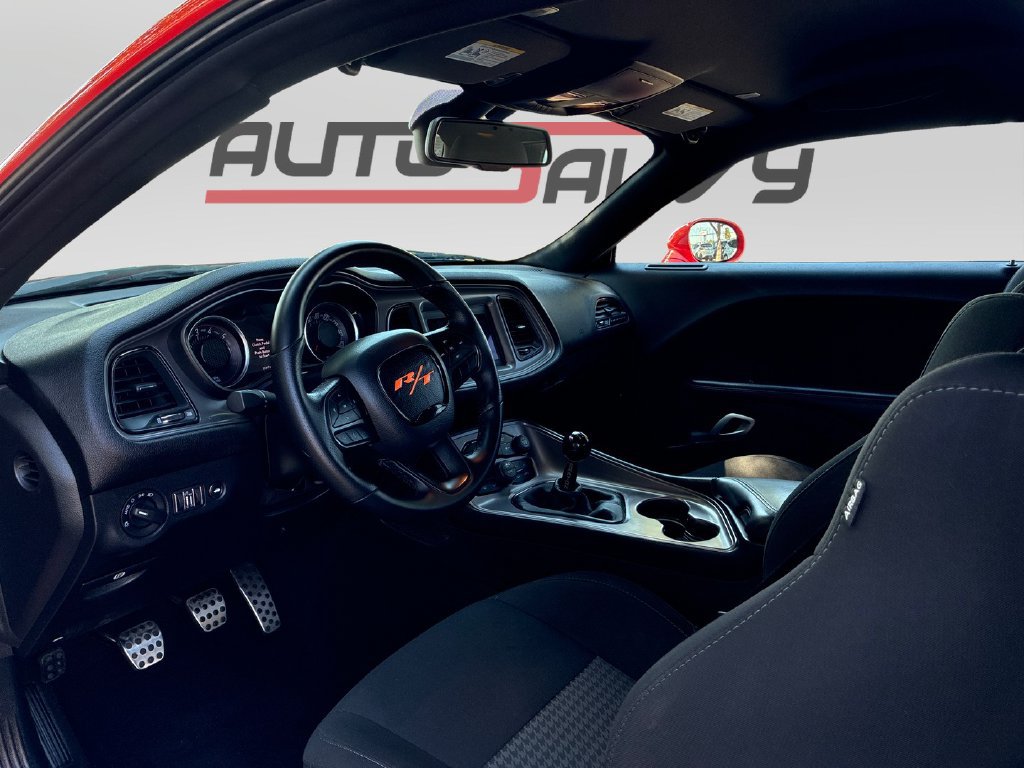 Used 2023 Dodge Challenger R/T RWD image 10