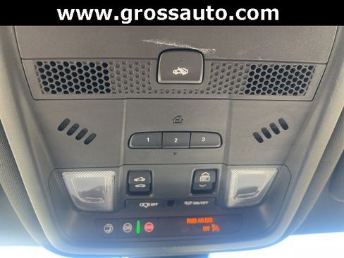 Used 2021 Cadillac XT6 Premium Luxury image 31