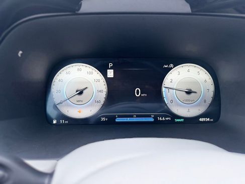 Used 2023 Hyundai Palisade Calligraphy image 12