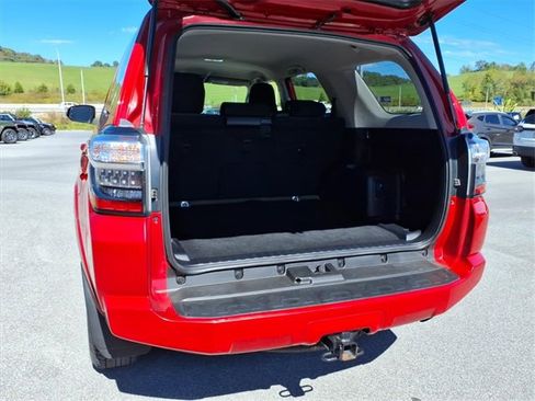 Used 2024 Toyota 4Runner SR5 image 25