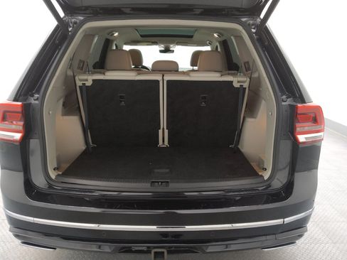 Used 2020 Volkswagen Atlas SE w/ Panoramic Sunroof Package FWD image 29