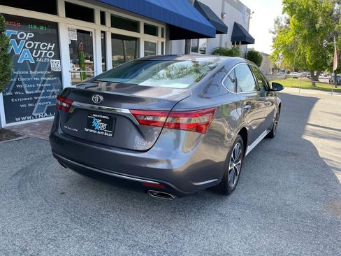 Used 2016 Toyota Avalon XLE FWD image 5