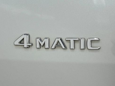 Used 2012 Mercedes-Benz GLK 350 4MATIC image 40