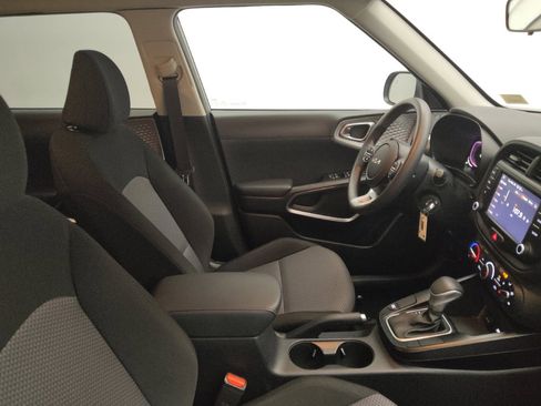 Used 2024 Kia Soul LX w/ Option Group 015 image 21