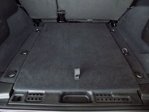 Certified 2025 Jeep Wrangler Sport S image 29