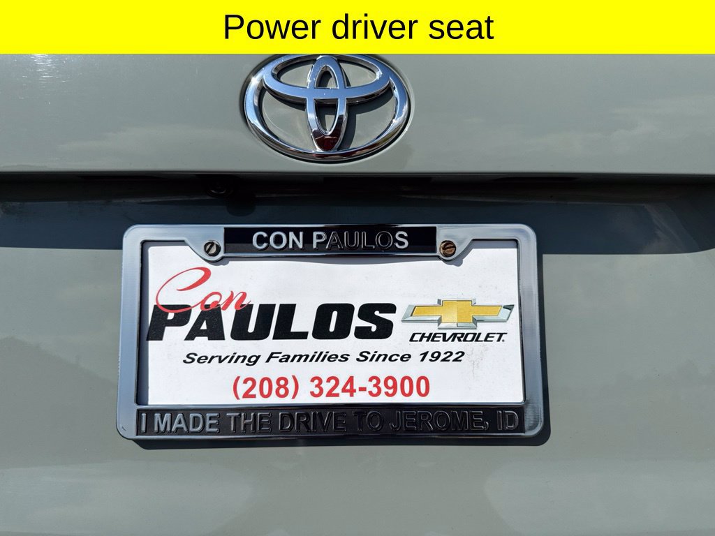 Used 2021 Toyota RAV4 XLE AWD/4WD image 10