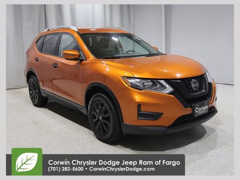Used 2019 Nissan Rogue SV AWD/4WD image 1