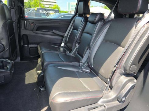 Used 2023 Honda Odyssey Sport image 11