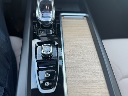 New 2026 Volvo XC60 B5 Plus w/ Protection Package image 25