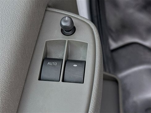 Used 2023 GMC Savana 2500 w/ Driver Convenience Package image 18