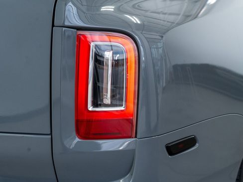 Used 2019 Rolls-Royce Cullinan image 31